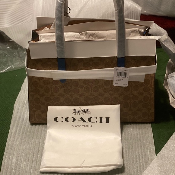 28. Coach Charlie Carryall In Colorblock Signature Canvas - Picture 10 of 10